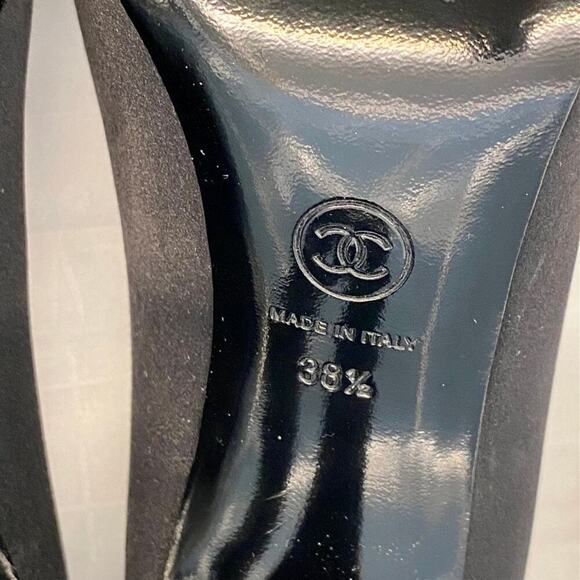 Chanel 2012 Interlocking CC Logo Lagerfeld Satin Crystal Pumps 38.5 Box Dust Bag - Picture 11 of 16